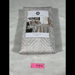 NIB Hotel Collection Woodrose Quilted (1 ) Euro European Pillow Sham‎ #454